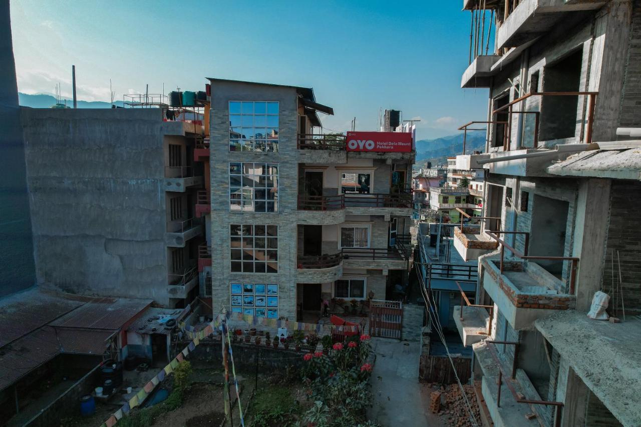 Hotel Dela Mount Pokhara Buitenkant foto